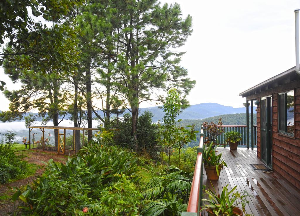 Clouds On Beechmont Hotel ภายนอก รูปภาพ